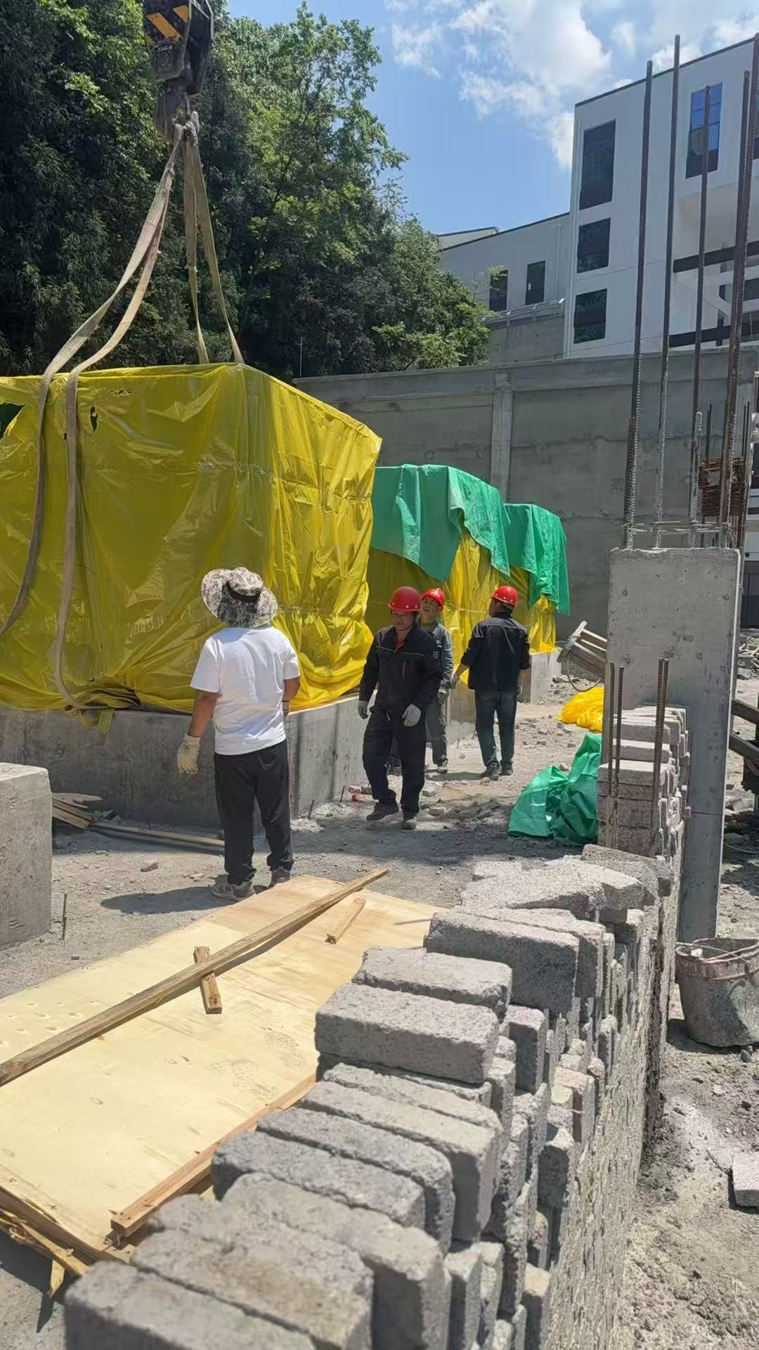 贵阳某矿山到货3台开山空压机