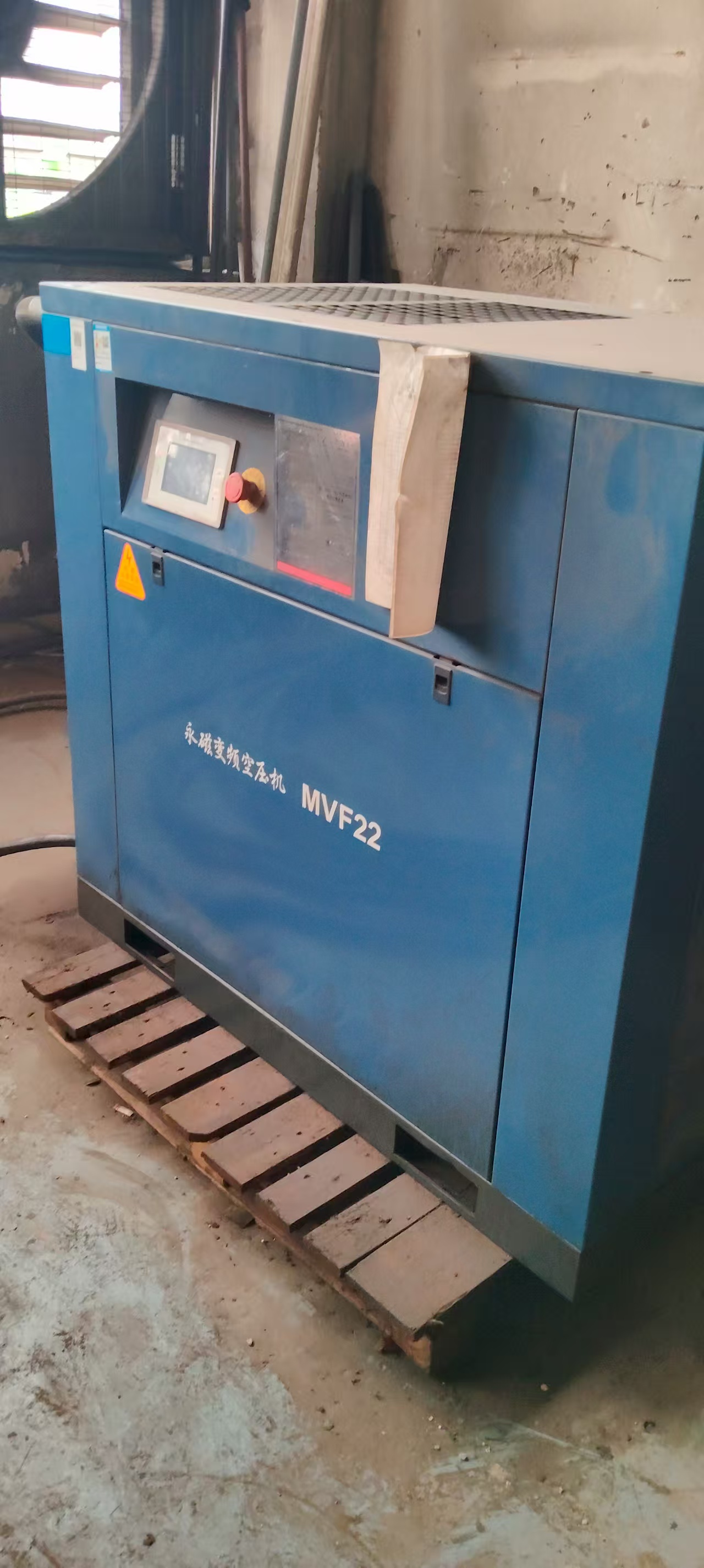 螺杆式空气压缩机具有超高温保护功能